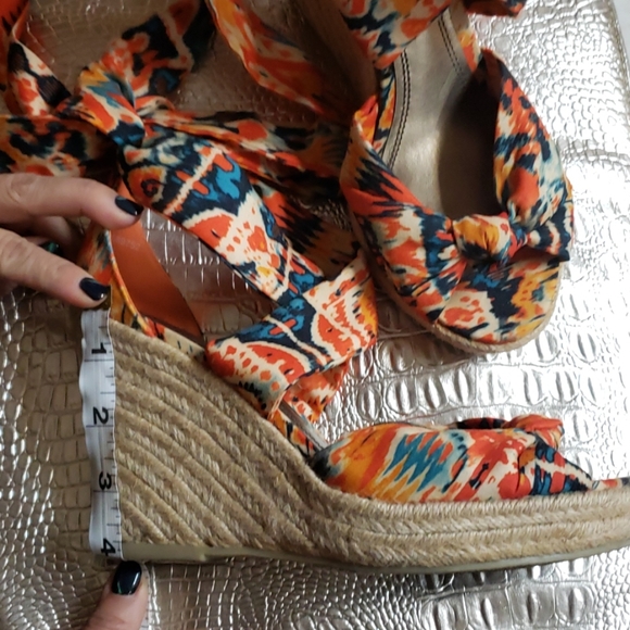 Heels - Picture 3 of 5